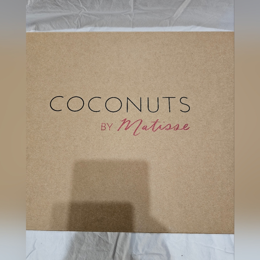 NIB Coconuts by Matisse Brown Boots - Picture 11 of 12